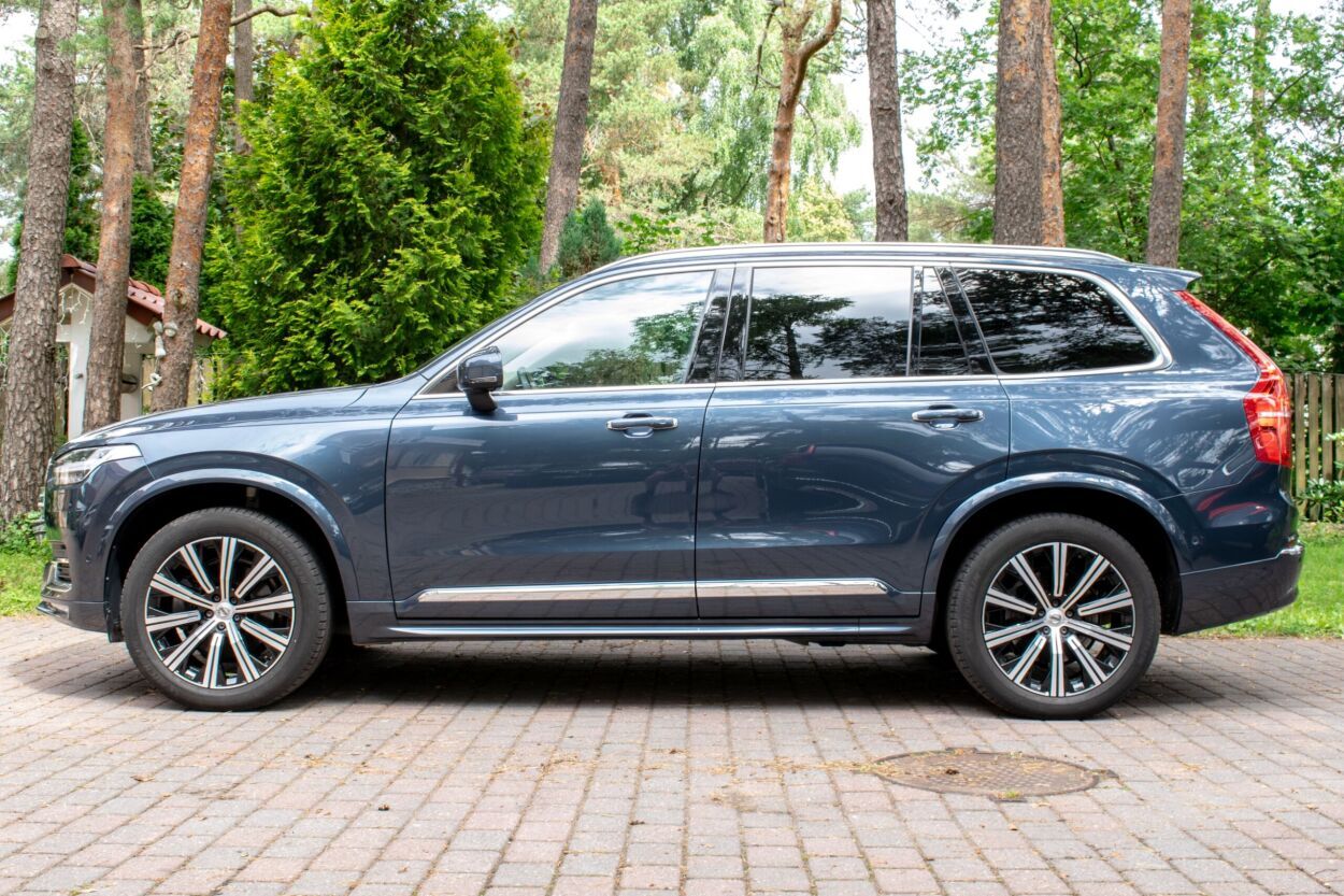 Volvo XC90 2022, photo 6/10