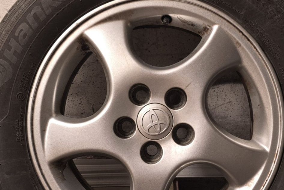 Kasutatud valuvelg<br>Toyota  6 x 15 ET39 5 x 100 54.1