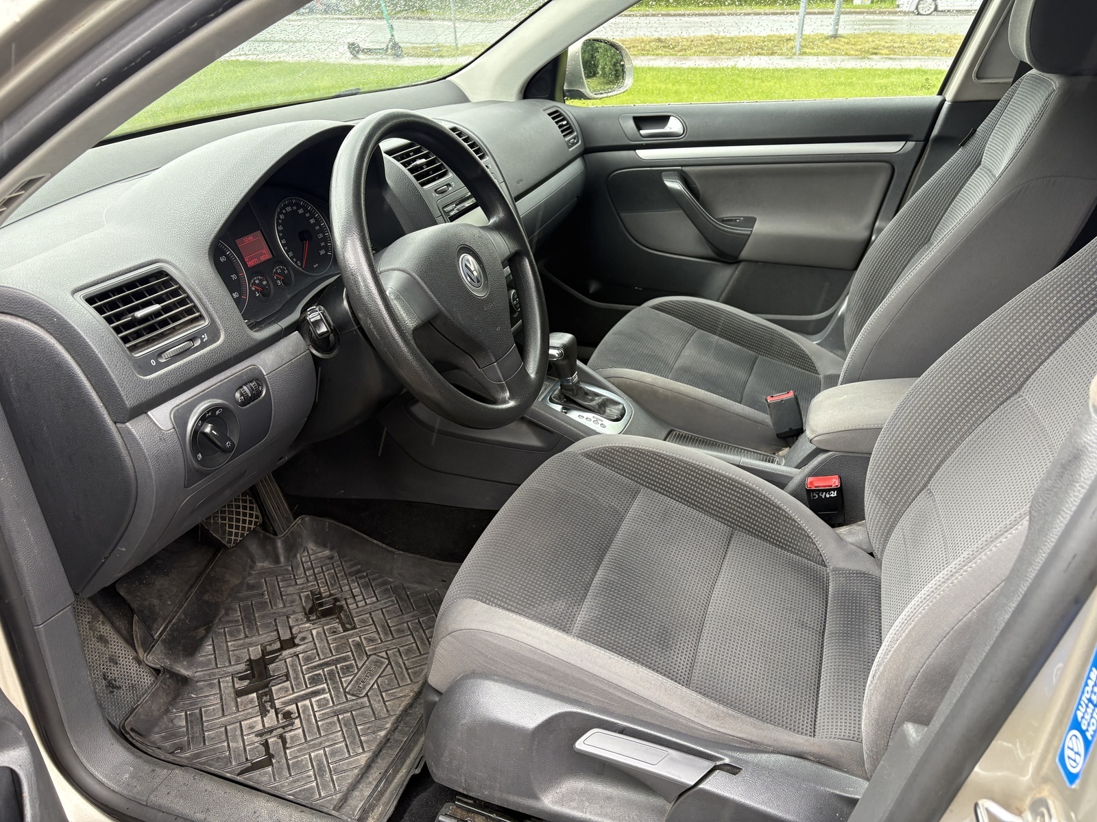 Volkswagen Golf 2009, kuva 7/9