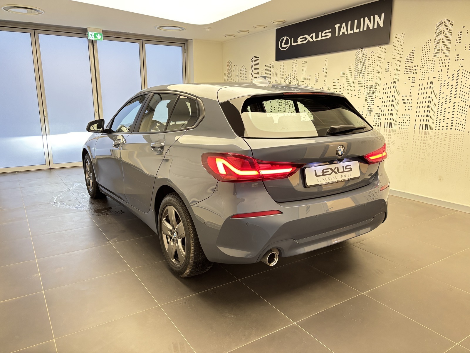 BMW 118 2021, kuva 2/19
