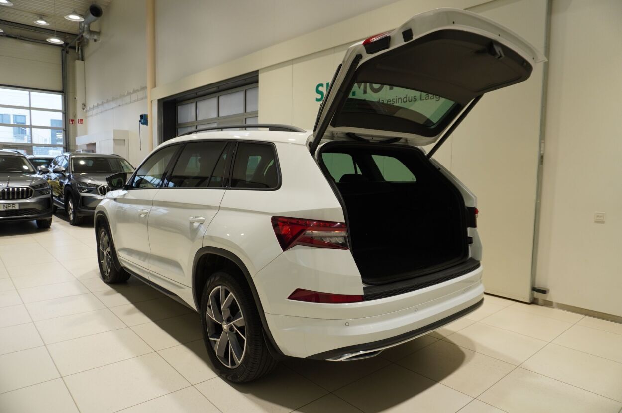 Škoda Kodiaq 2021, photo 6/27
