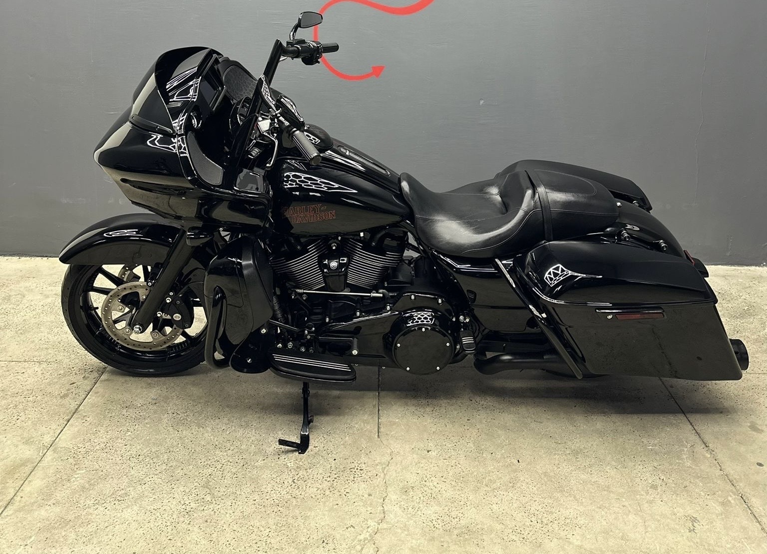 Harley-Davidson Road Glide 2023, kuva 4/11