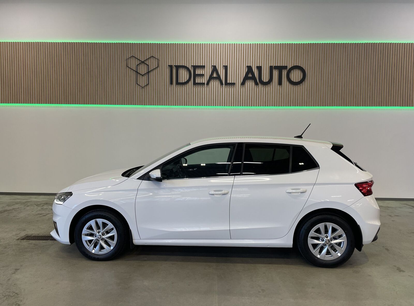 Škoda Fabia 2022, photo 2/20