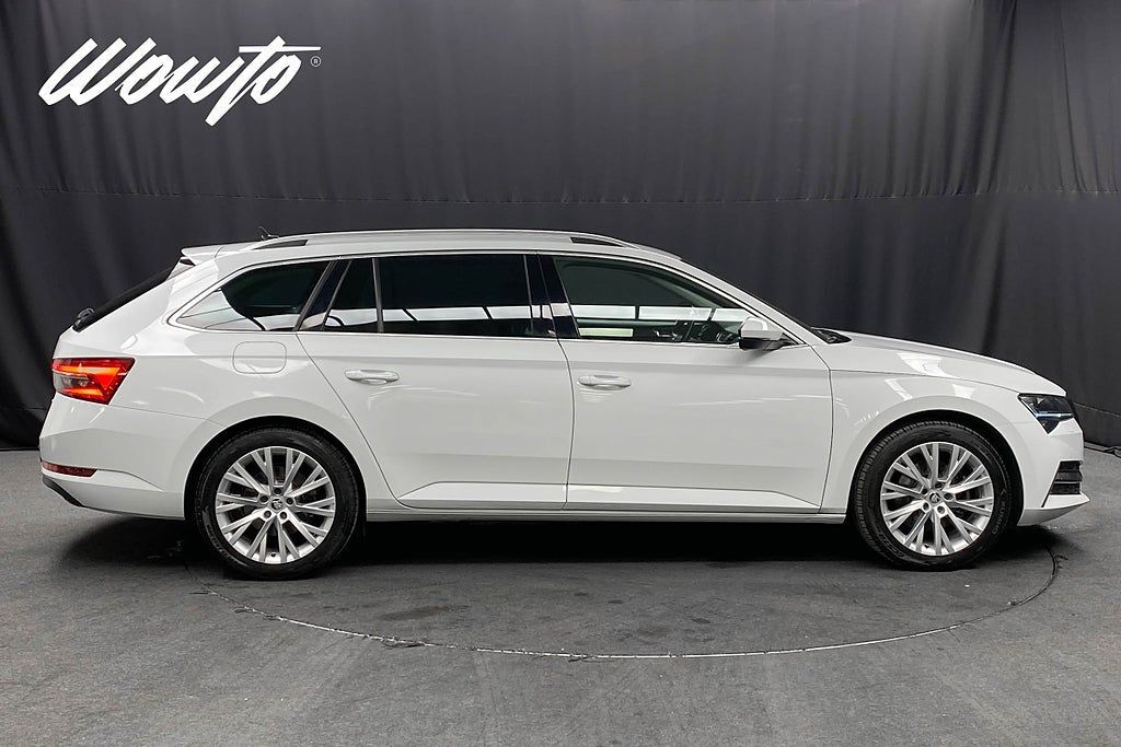 Škoda Superb 2022, kuva 3/10