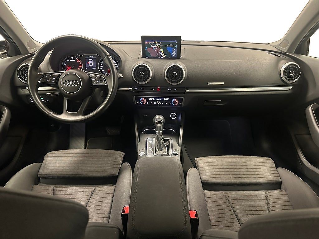 Audi A3 2019, photo 7/10