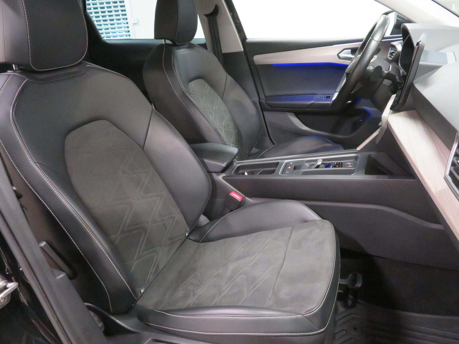 SEAT Leon 2022, photo 4/10