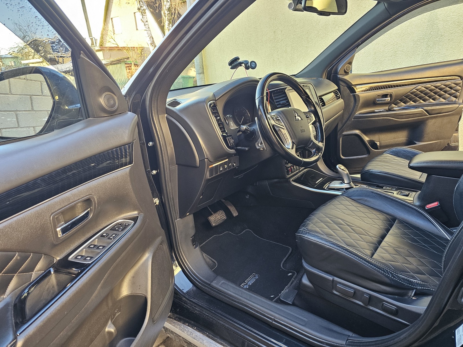Mitsubishi Outlander 2021, kuva 5/8