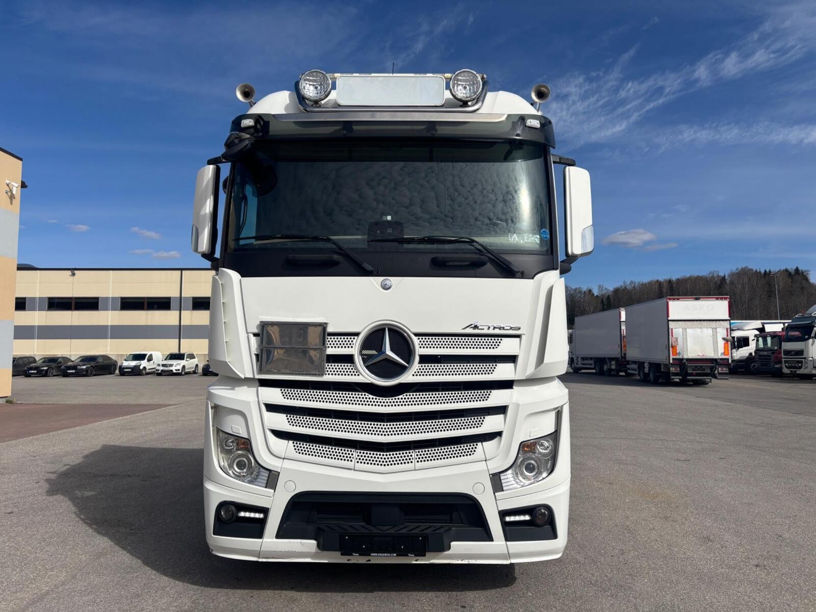Mercedes-Benz Actros 2015, kuva 2/10