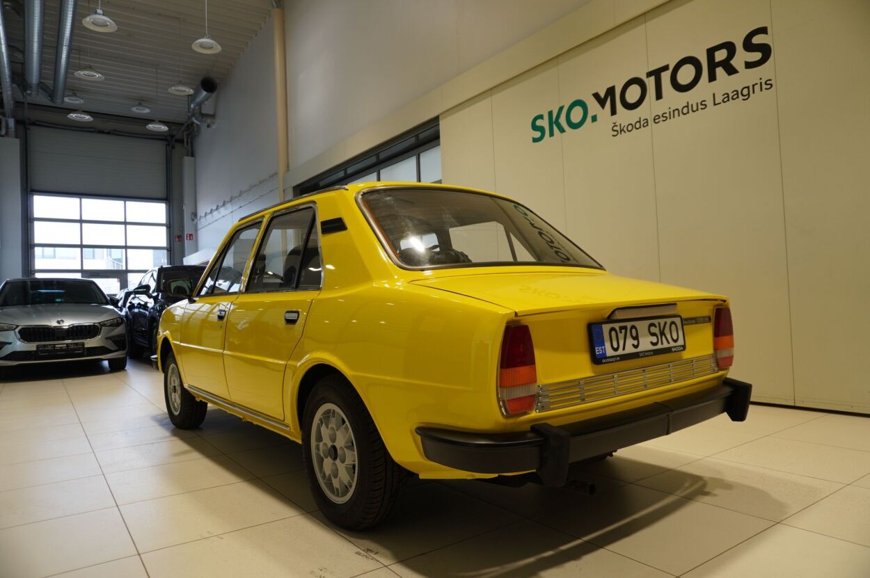 Škoda 120 1979, photo 2/10