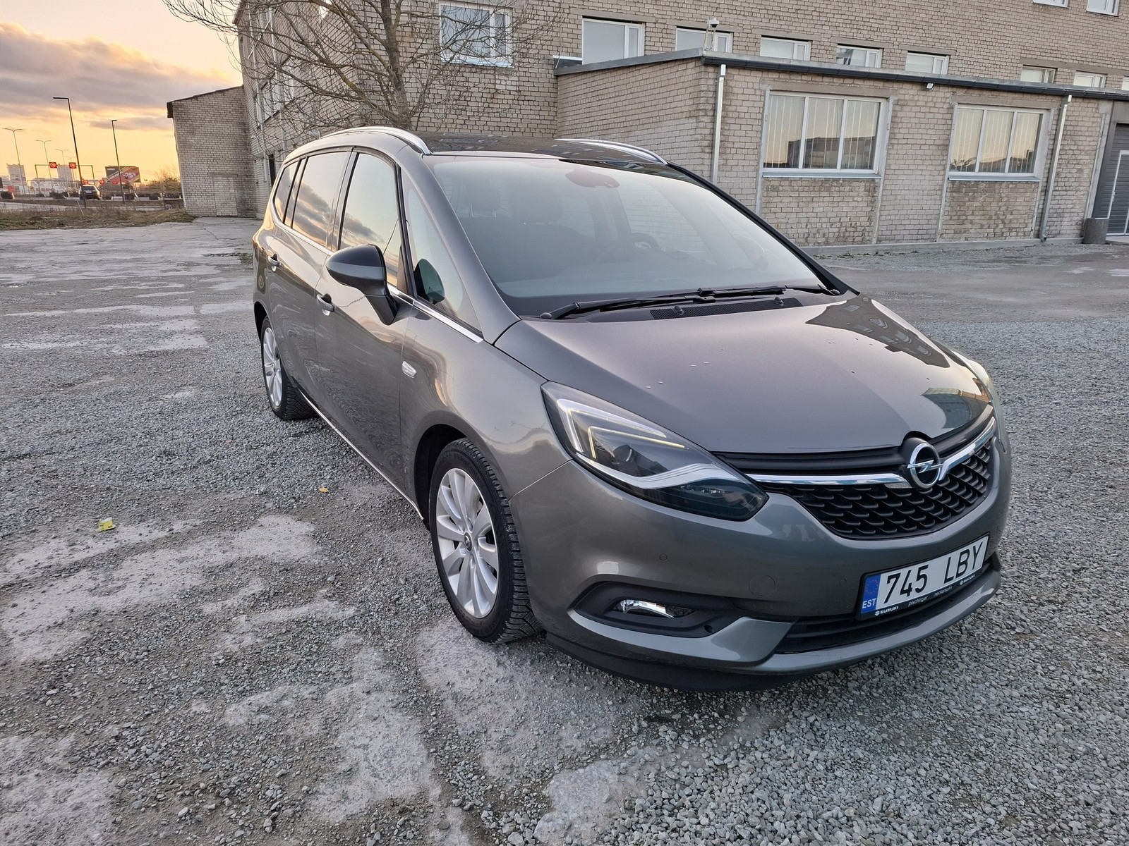 Opel Zafira 2018, photo 2/10