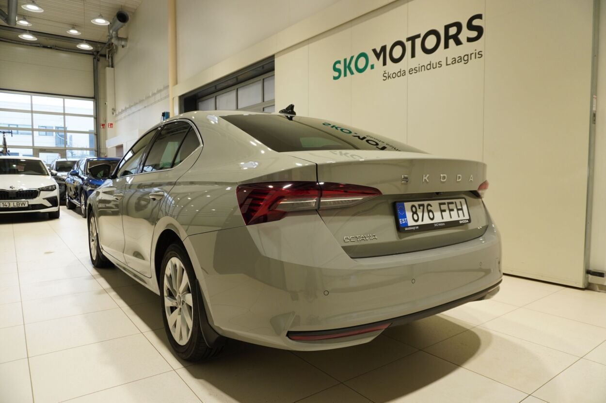 Škoda Octavia 2025, photo 2/24