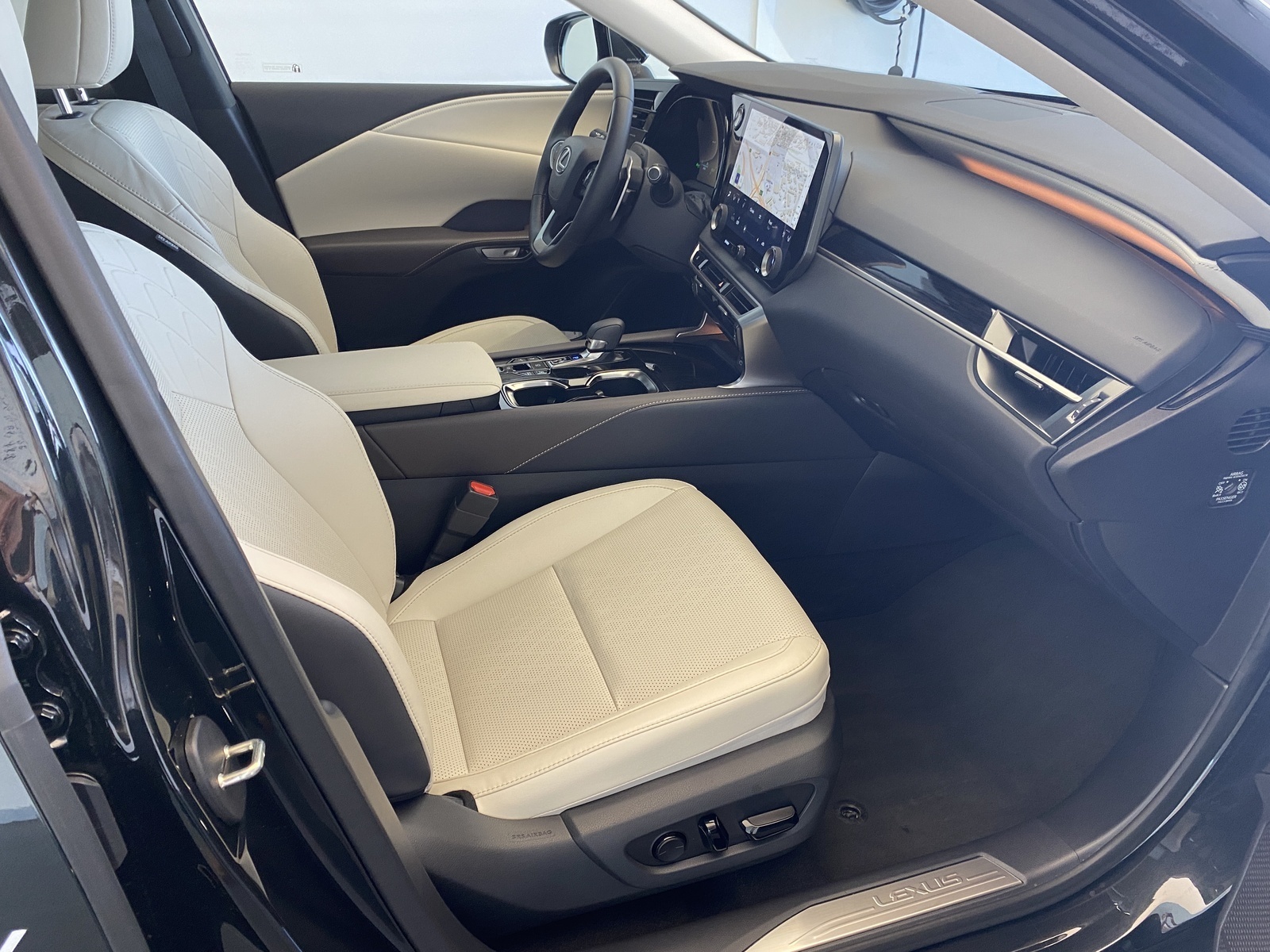 Lexus RX 450 2025, kuva 7/18
