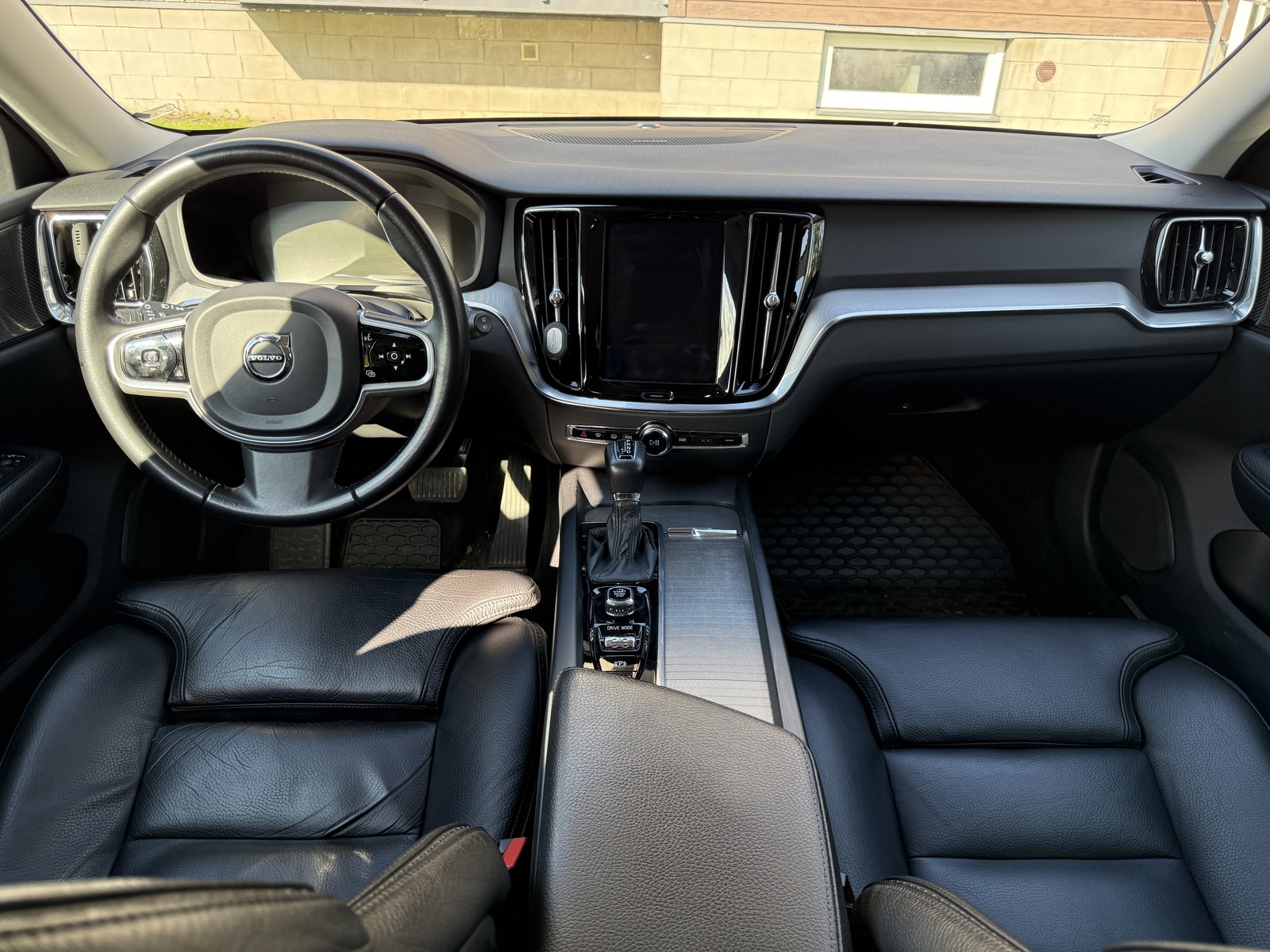 Volvo V60 Cross Country 2020, photo 7/22