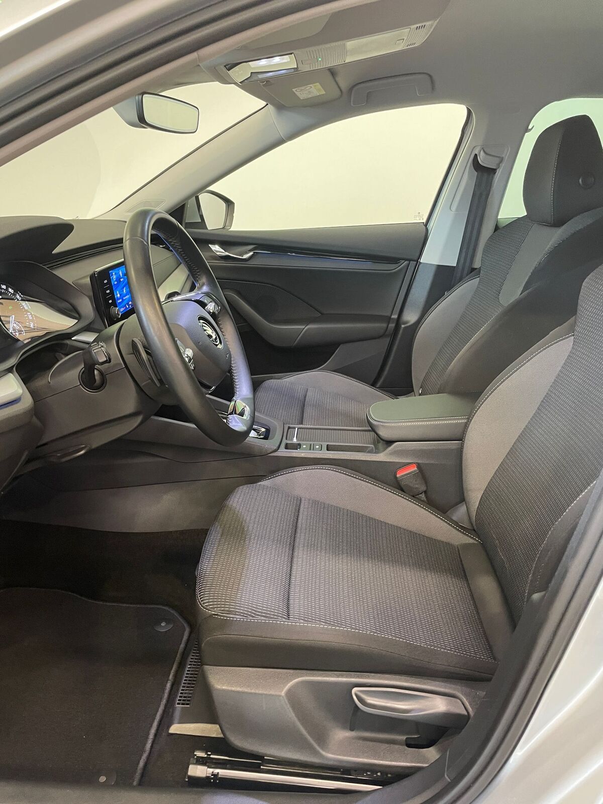 Škoda Octavia 2024, photo 6/10