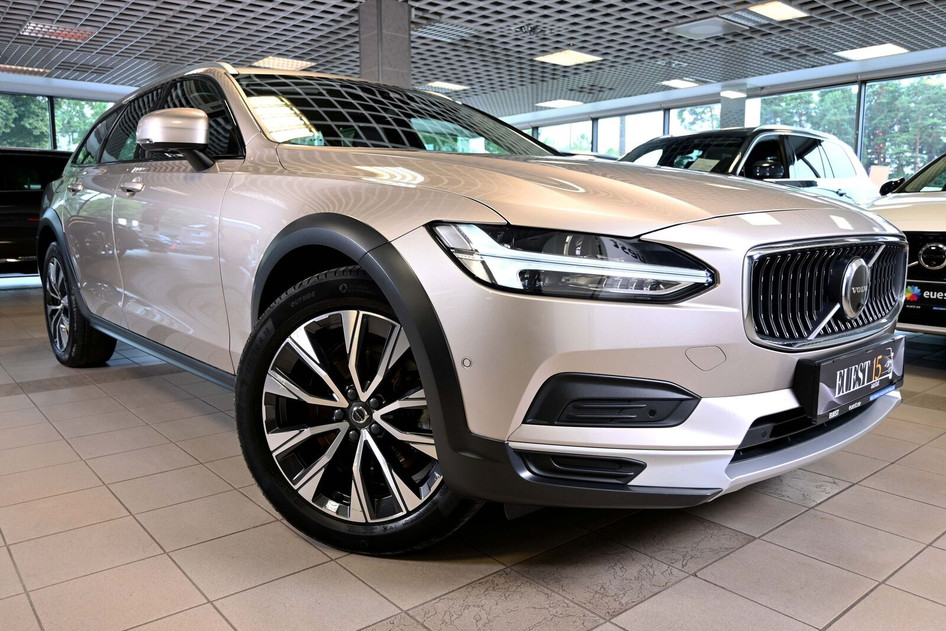 Volvo V90 Cross Country, 2022, 2.0, 145 kW, гибрид (дизель/электричество), автомат, полный привод