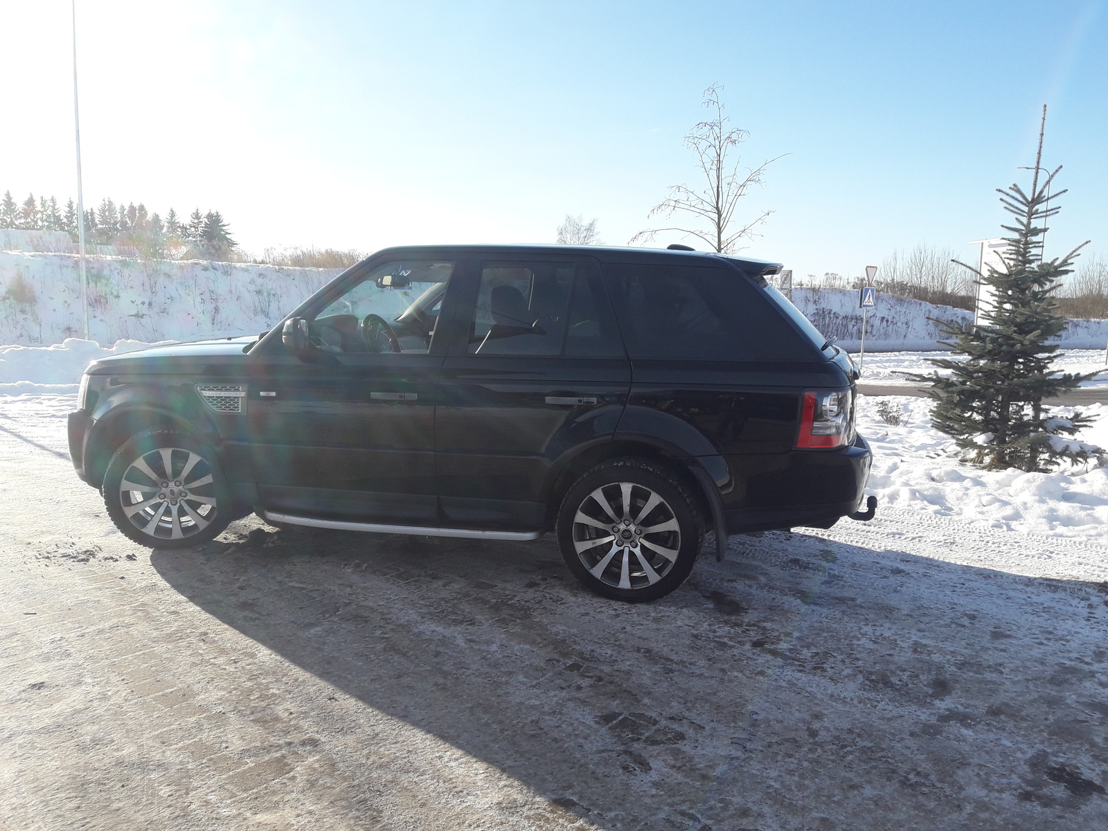 Land Rover Range Rover Sport 2010, kuva 3/4