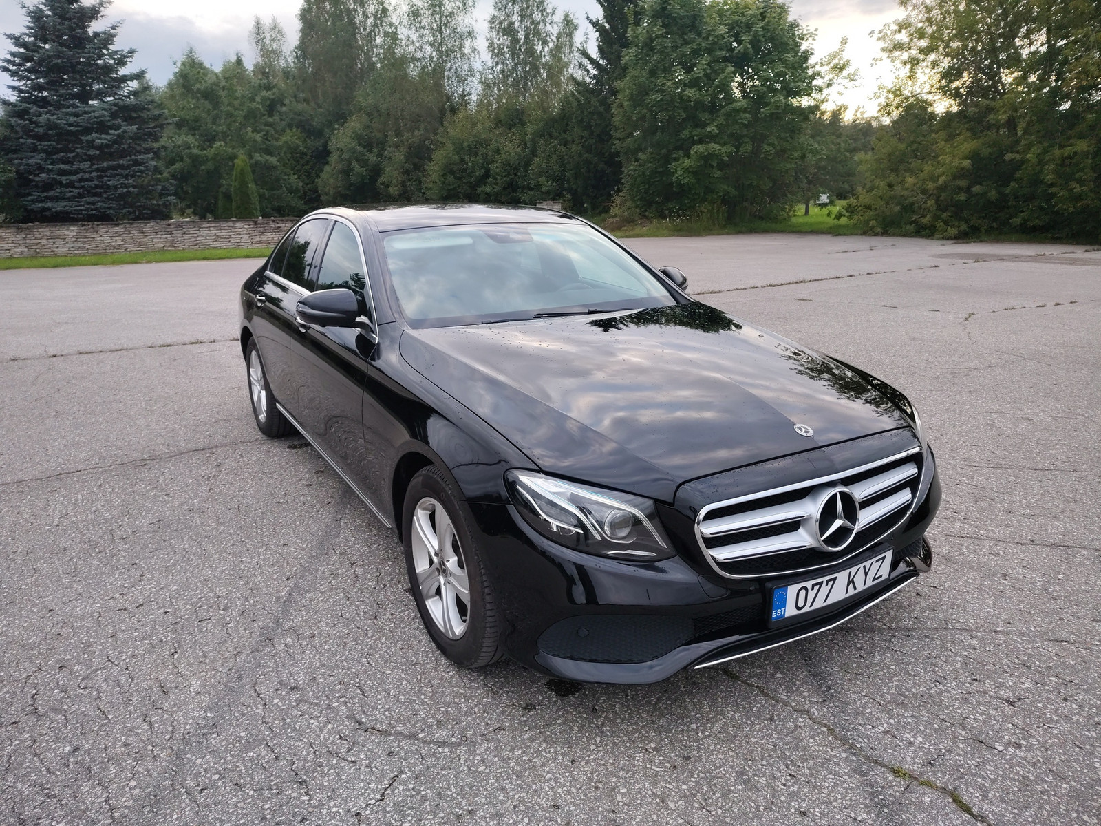 Mercedes-Benz E 220 2017, kuva 3/8