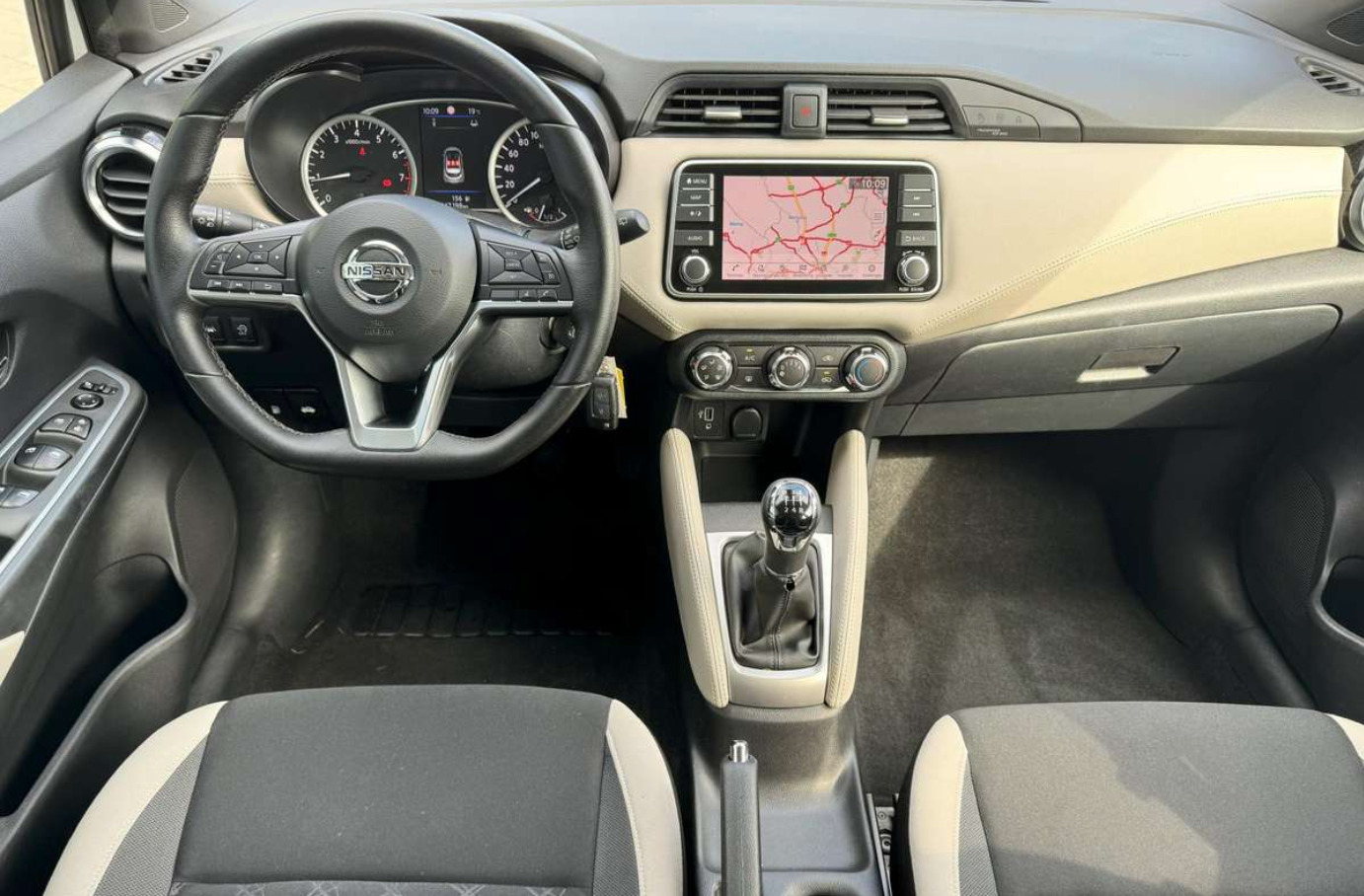 Nissan Micra 2022, photo 4/5