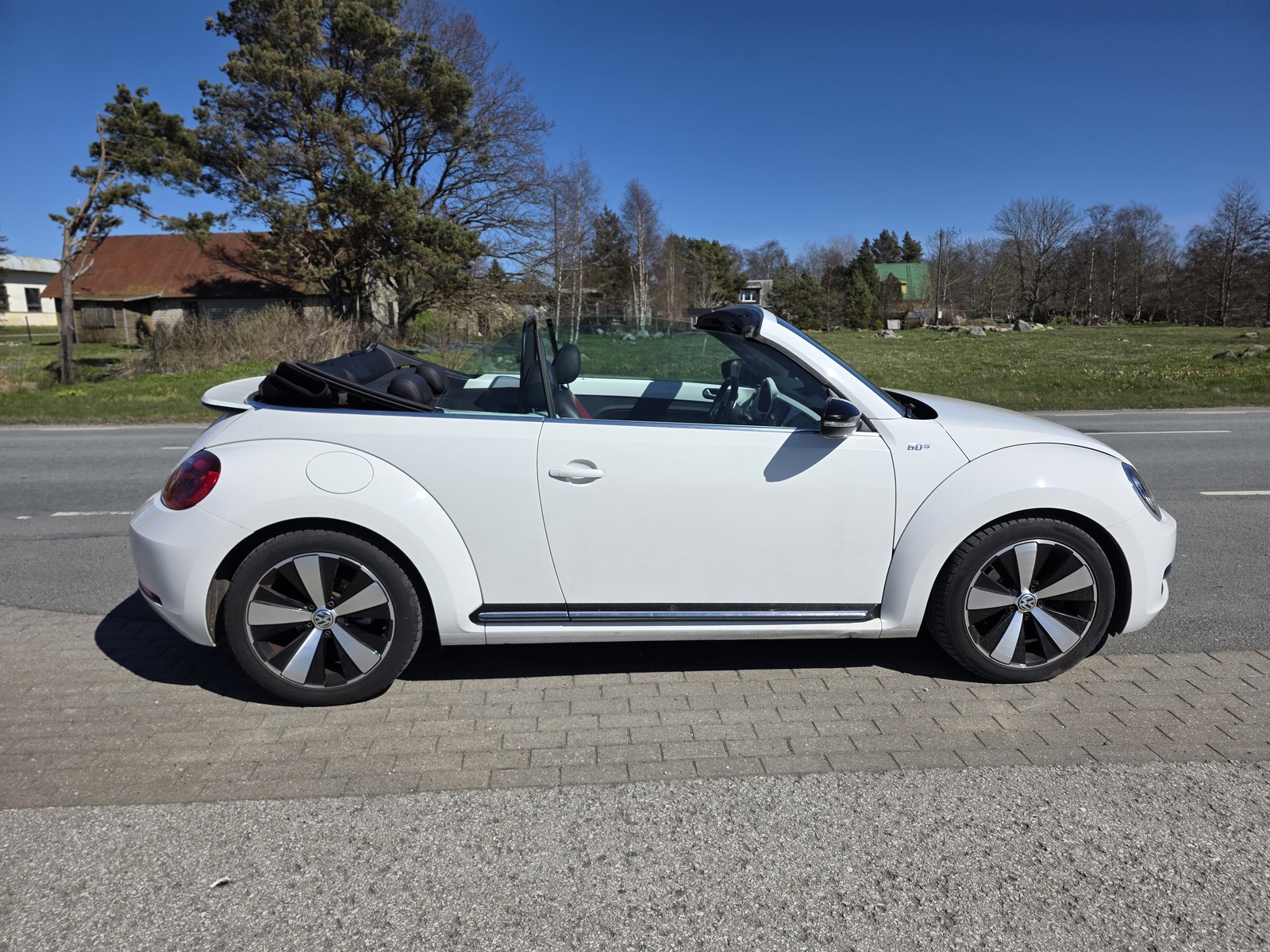 Volkswagen Beetle 2013, kuva 6/10