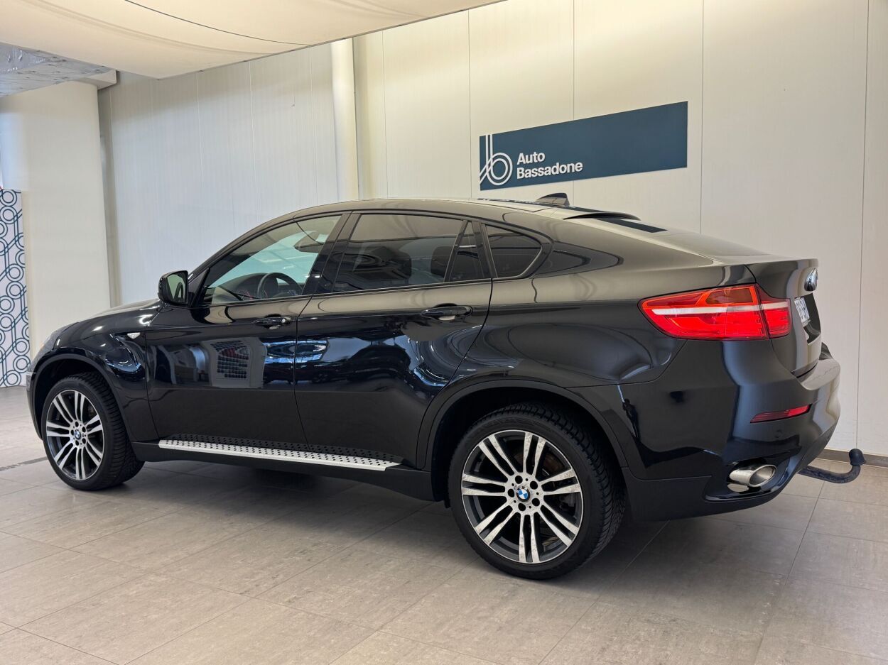 BMW X6 xDrive 30d M-pakett 3.0 180kW 2013, photo 4/22