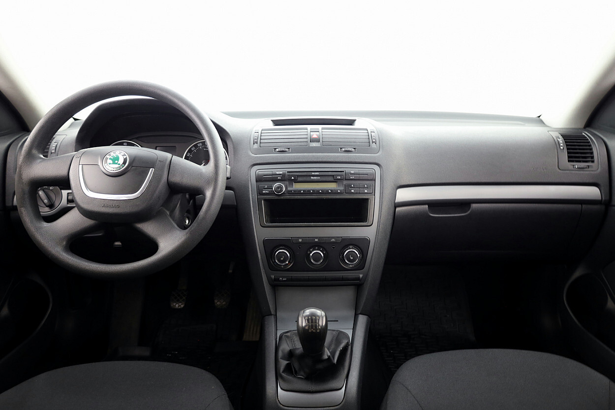 Škoda Octavia 2010, photo 5/8