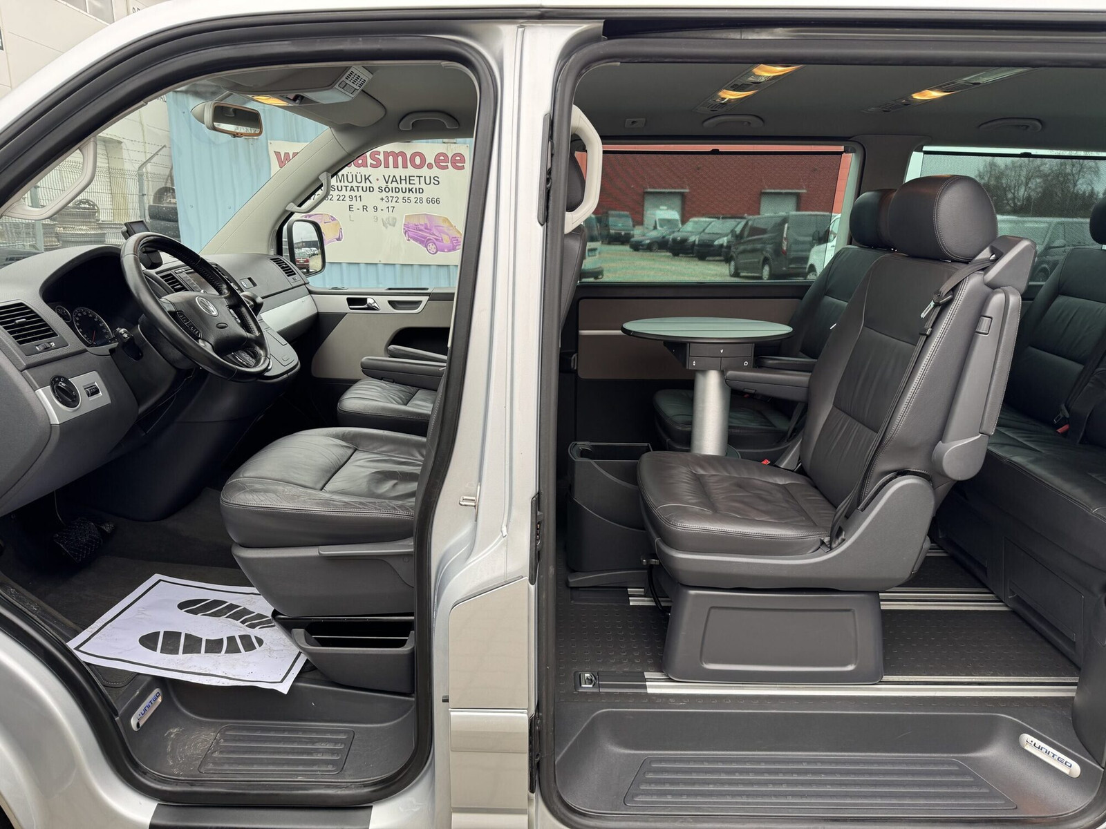 Volkswagen Multivan 2008, photo 4/10