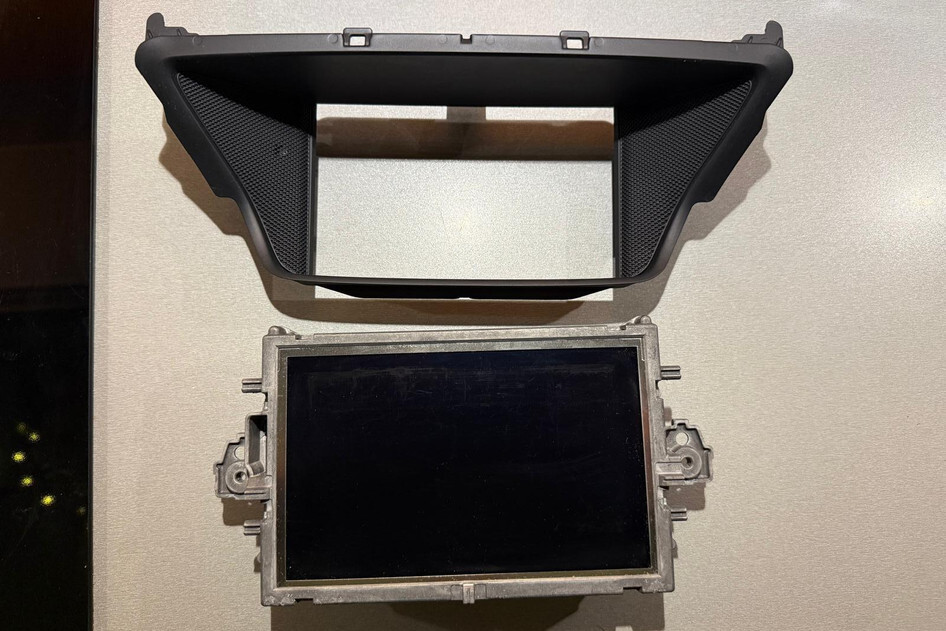 Mercedes Benz CLS-Class Ekraan A2129002213