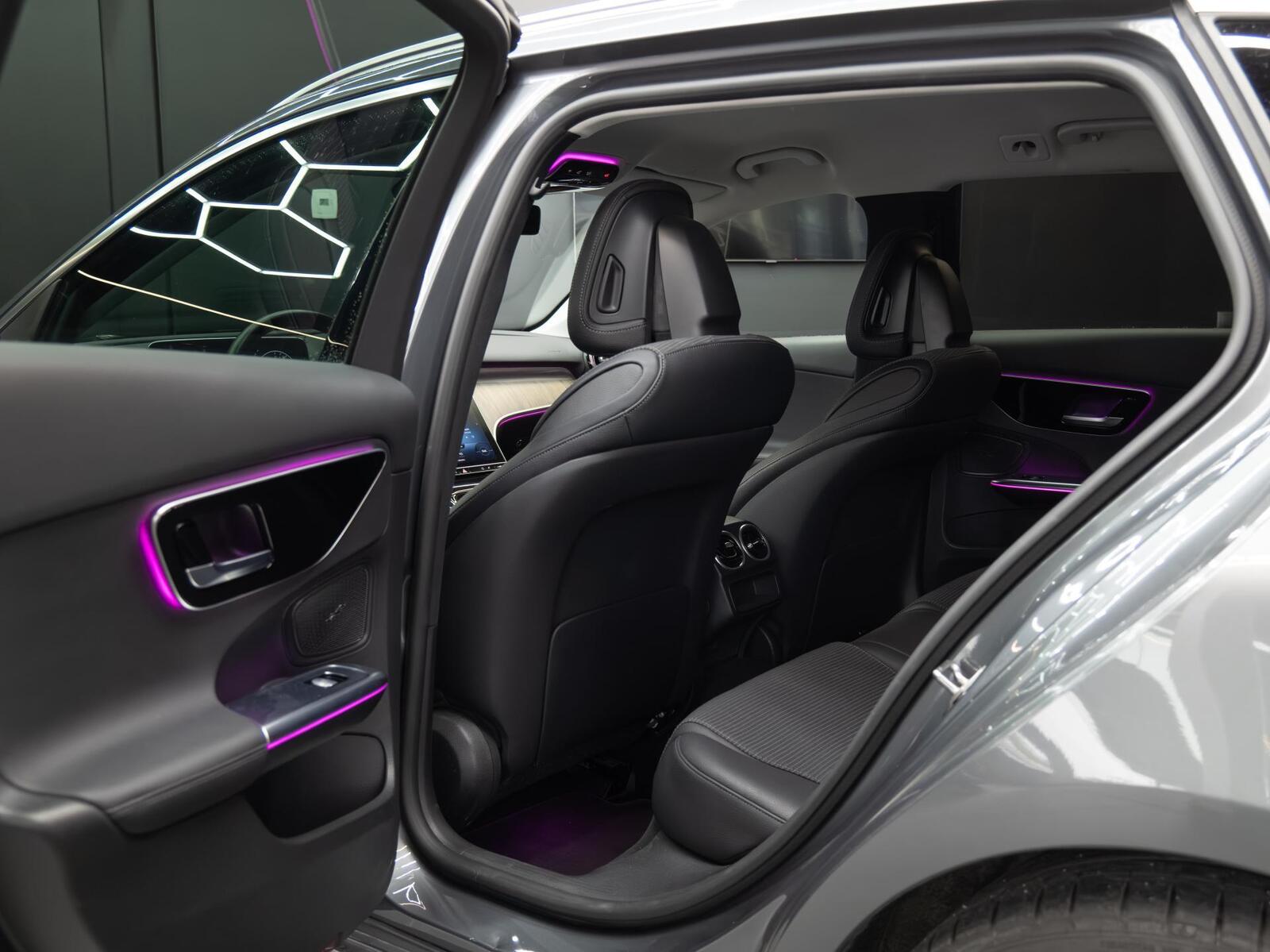 Mercedes-Benz C 300 2022, photo 7/14