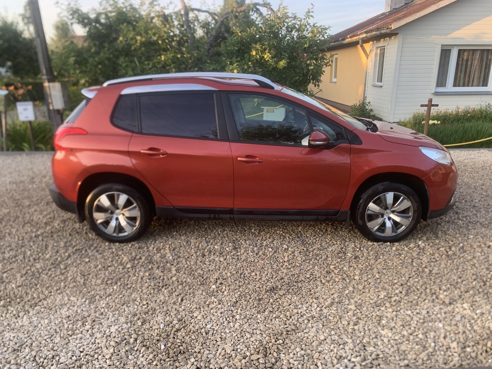 Peugeot 2008 2014, photo 2/10