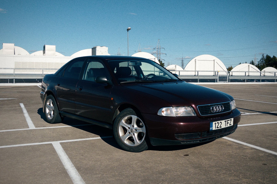 Audi A4, 1995, 1.8, 92 kW, petrol, manual, front-wheel drive