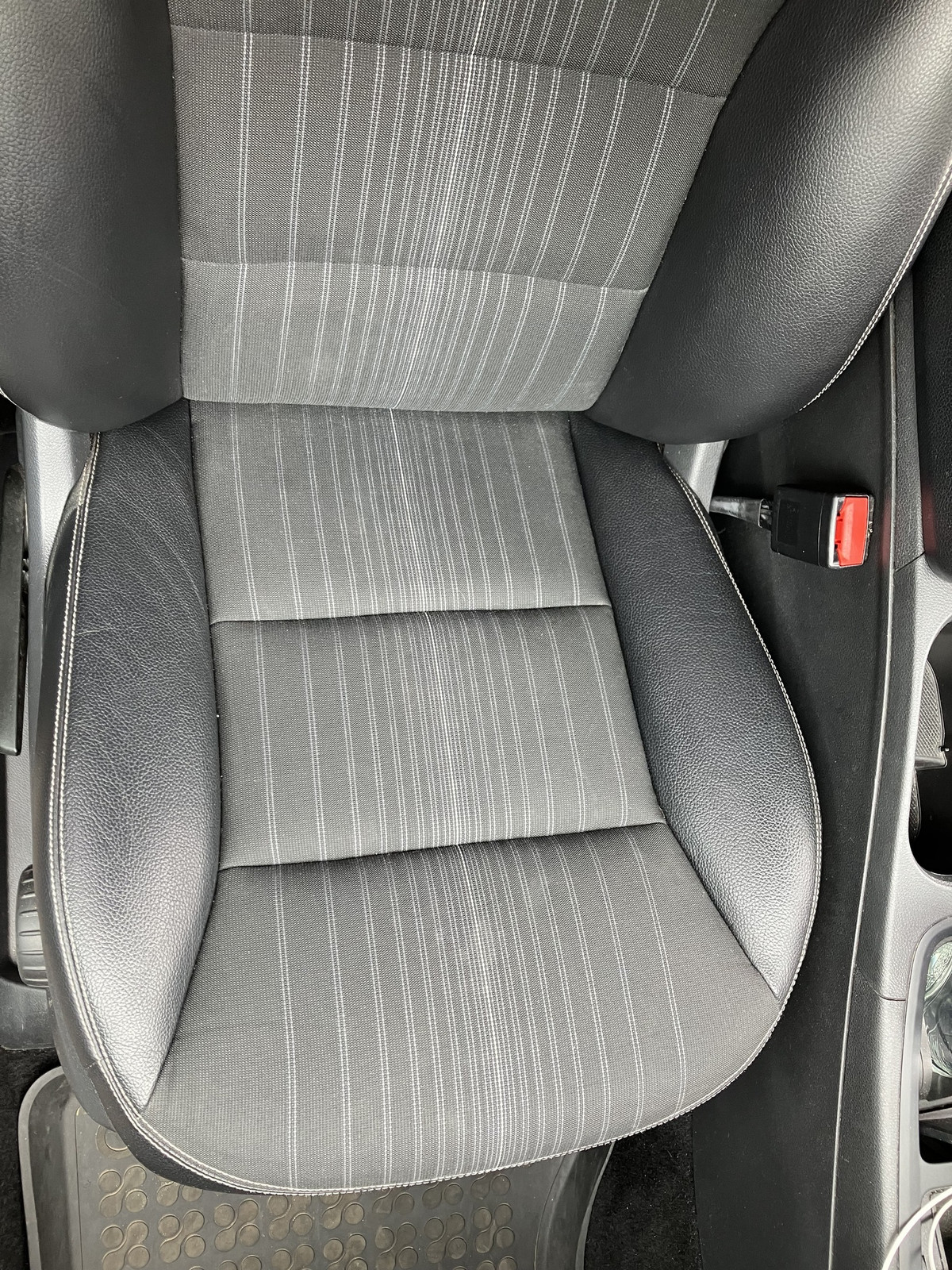 Mercedes-Benz B 180 2012, kuva 4/9