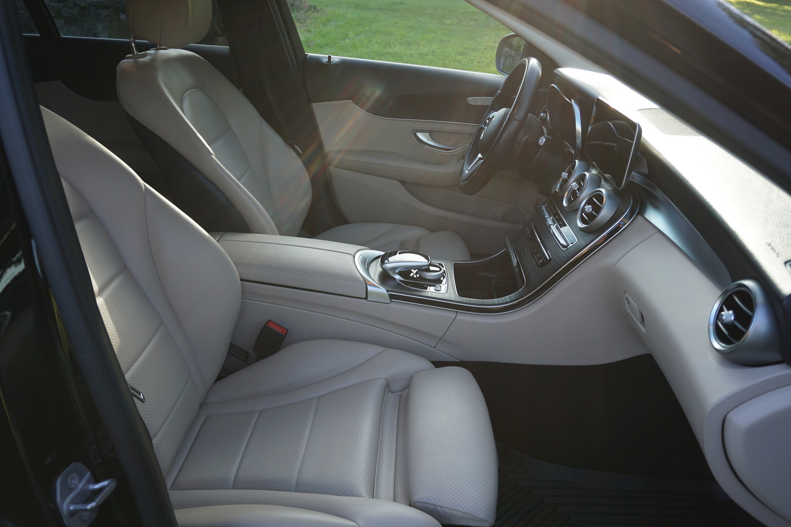Mercedes-Benz C 200 2018, photo 6/7