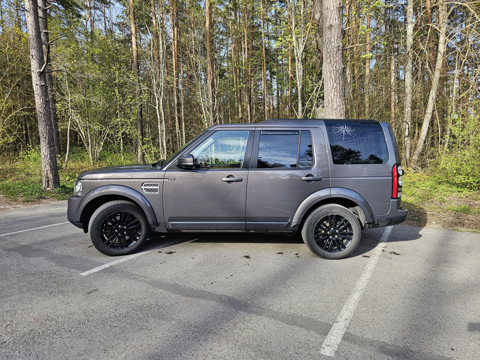 Land Rover Discovery 2016, kuva 2/9