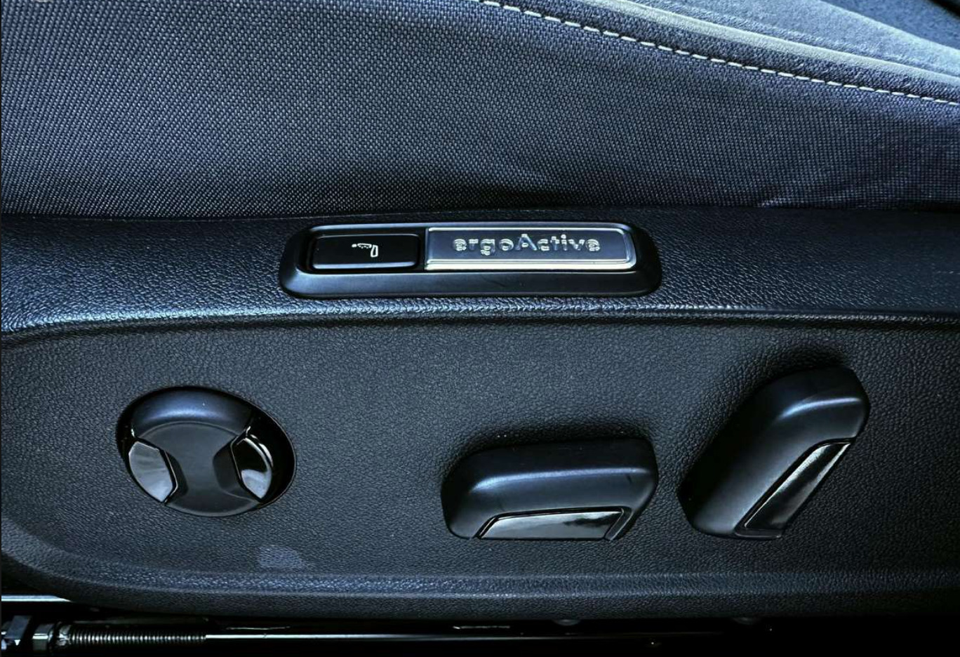 Volkswagen ID.3 2020, photo 6/10