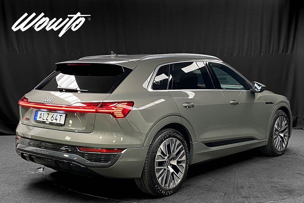 Audi Q8 2023, photo 4/10