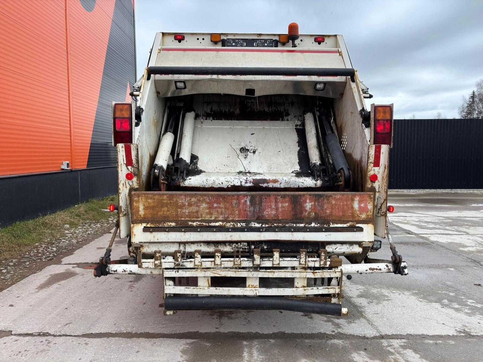 Volvo FE 240 6x2 2013, photo 7/26