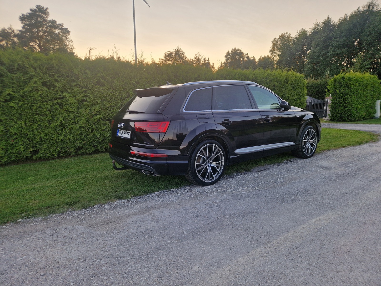 Audi Q7 2017, kuva 2/10