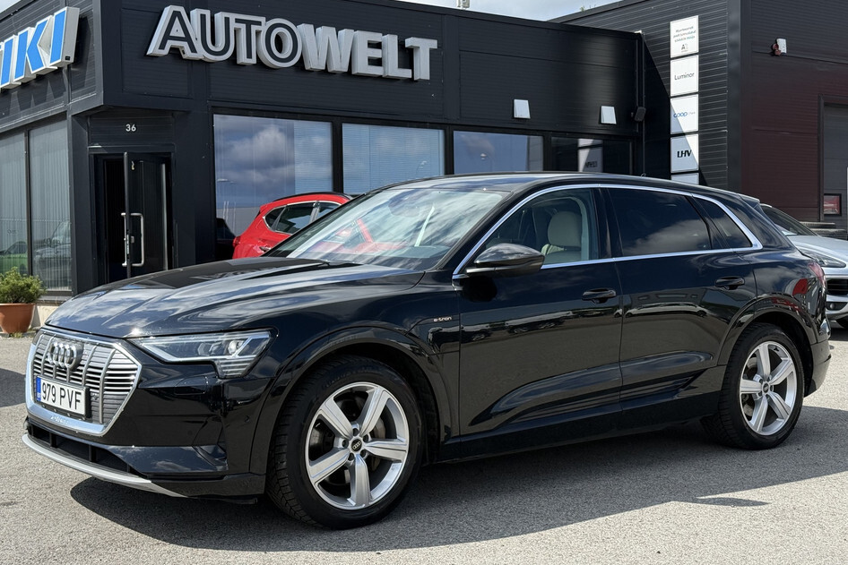 Audi e-tron, 2022, 158 kW, электричество, автомат, полный привод