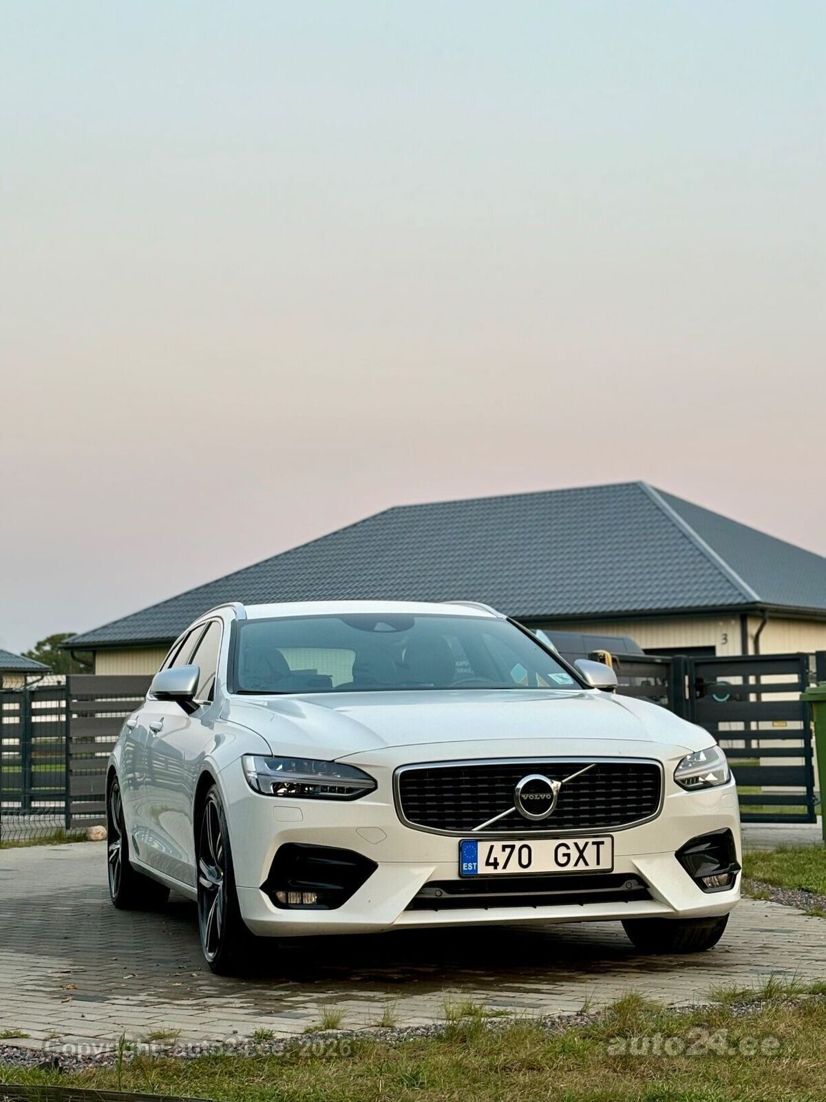 Volvo V90 2018, photo 6/10