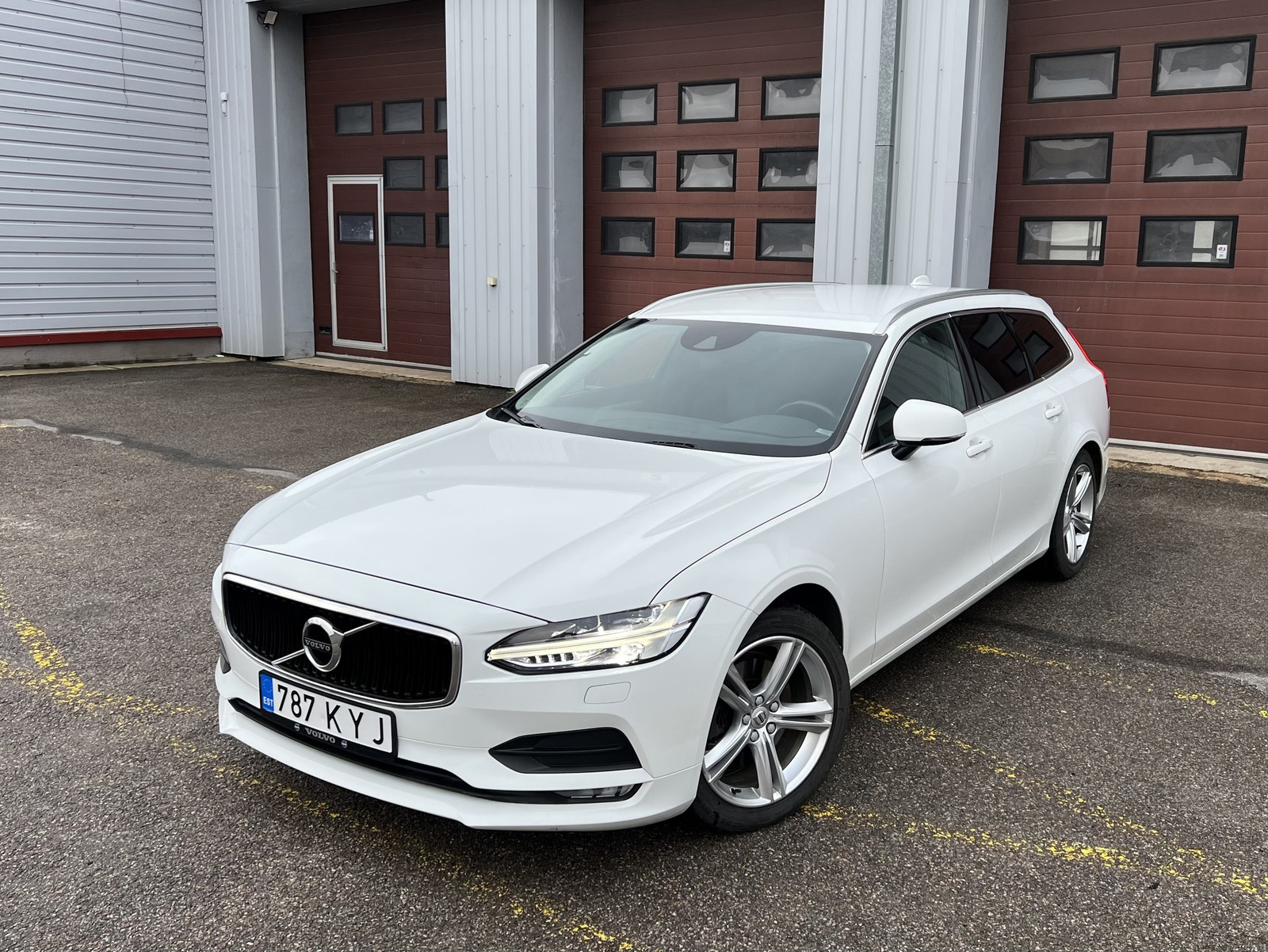 Volvo V90