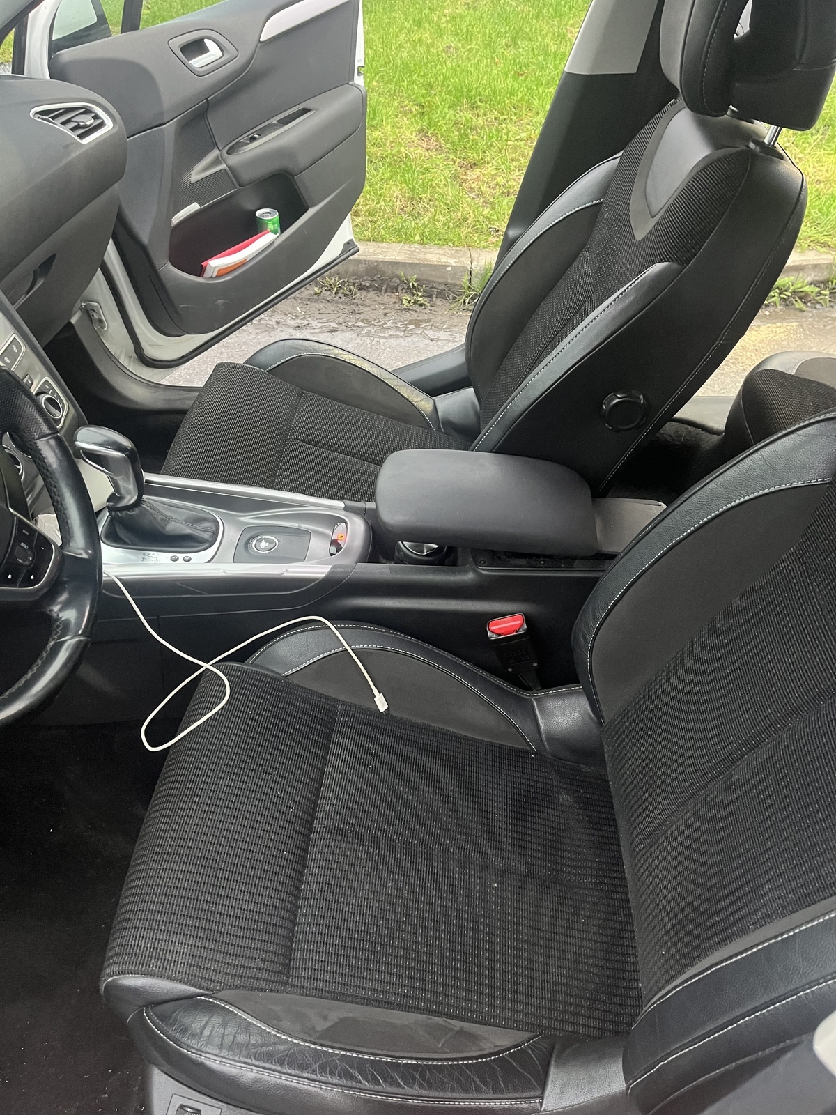 Citroën C4 2017, photo 6/9