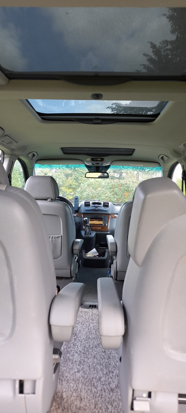 Mercedes-Benz Viano 2010, photo 7/9
