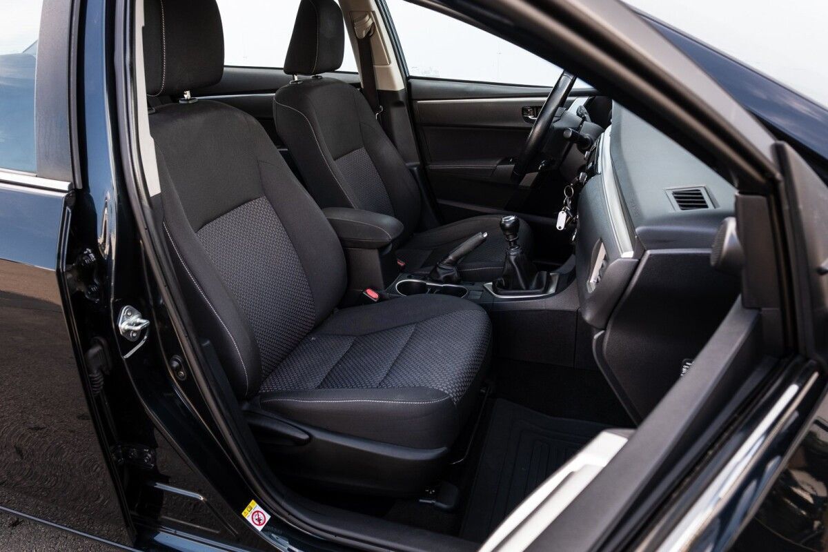 Toyota Corolla 2015, kuva 6/10