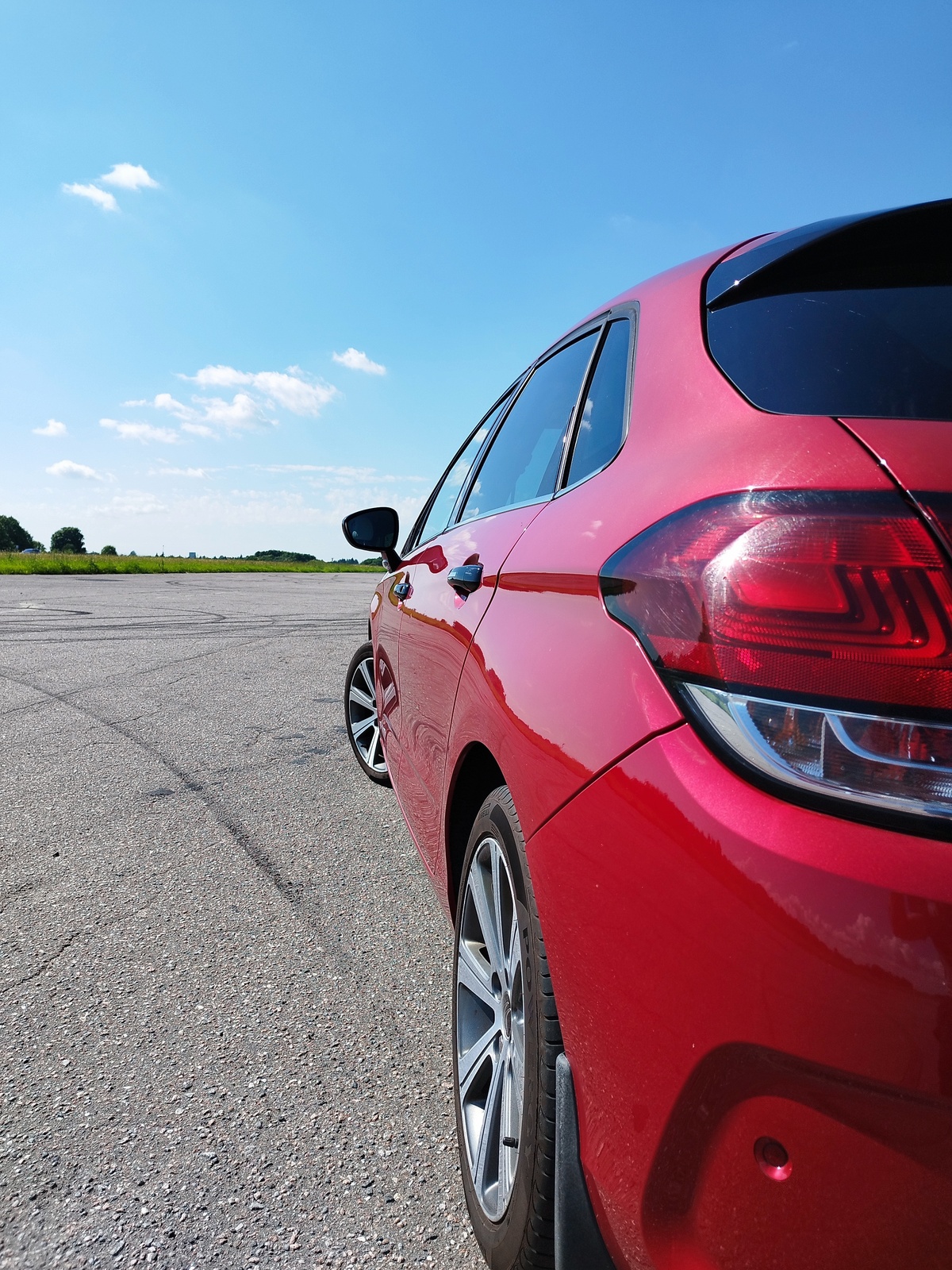 Citroën C4 2016, photo 7/17