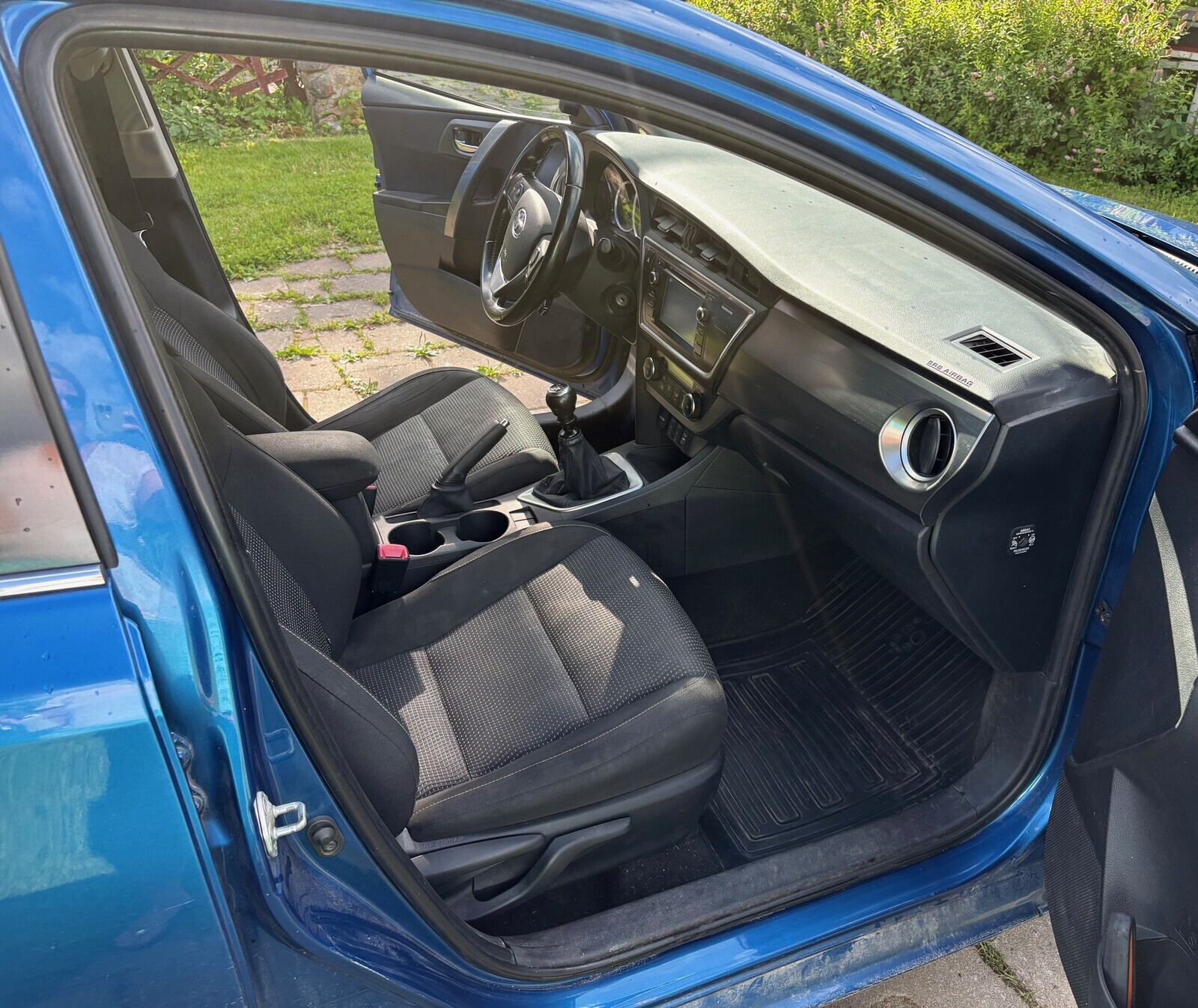 Toyota Auris 2014, photo 7/9