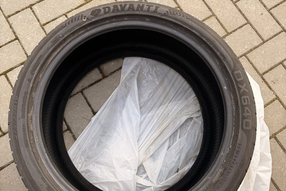 Used summer tire 275/35R19 Davanti DX640
