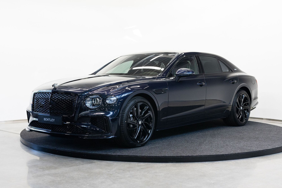 Bentley Flying Spur, 2026, 4.0, 575 kW, uzlādējams hibrīds (benzīns/elektrība), automātiskā, pilnpiedziņa