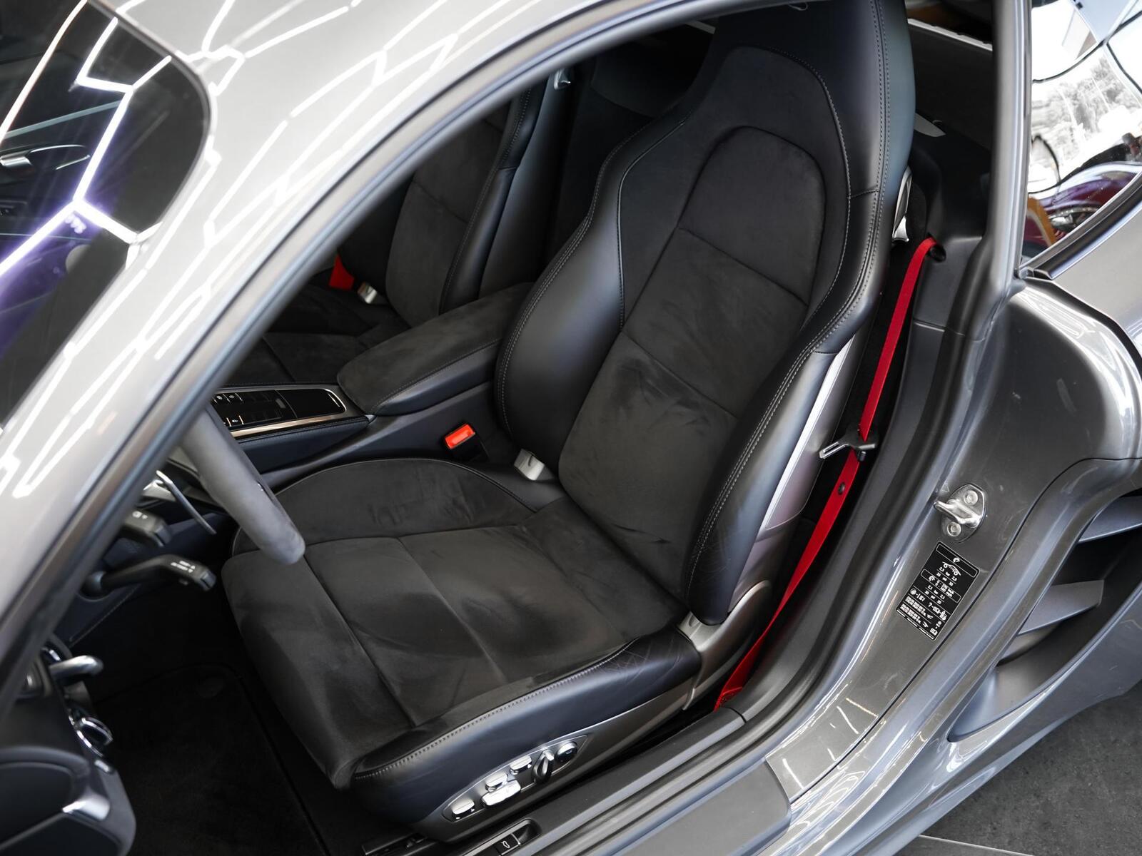 Porsche 718 Cayman GTS 2.5 269kW 2020, photo 7/13