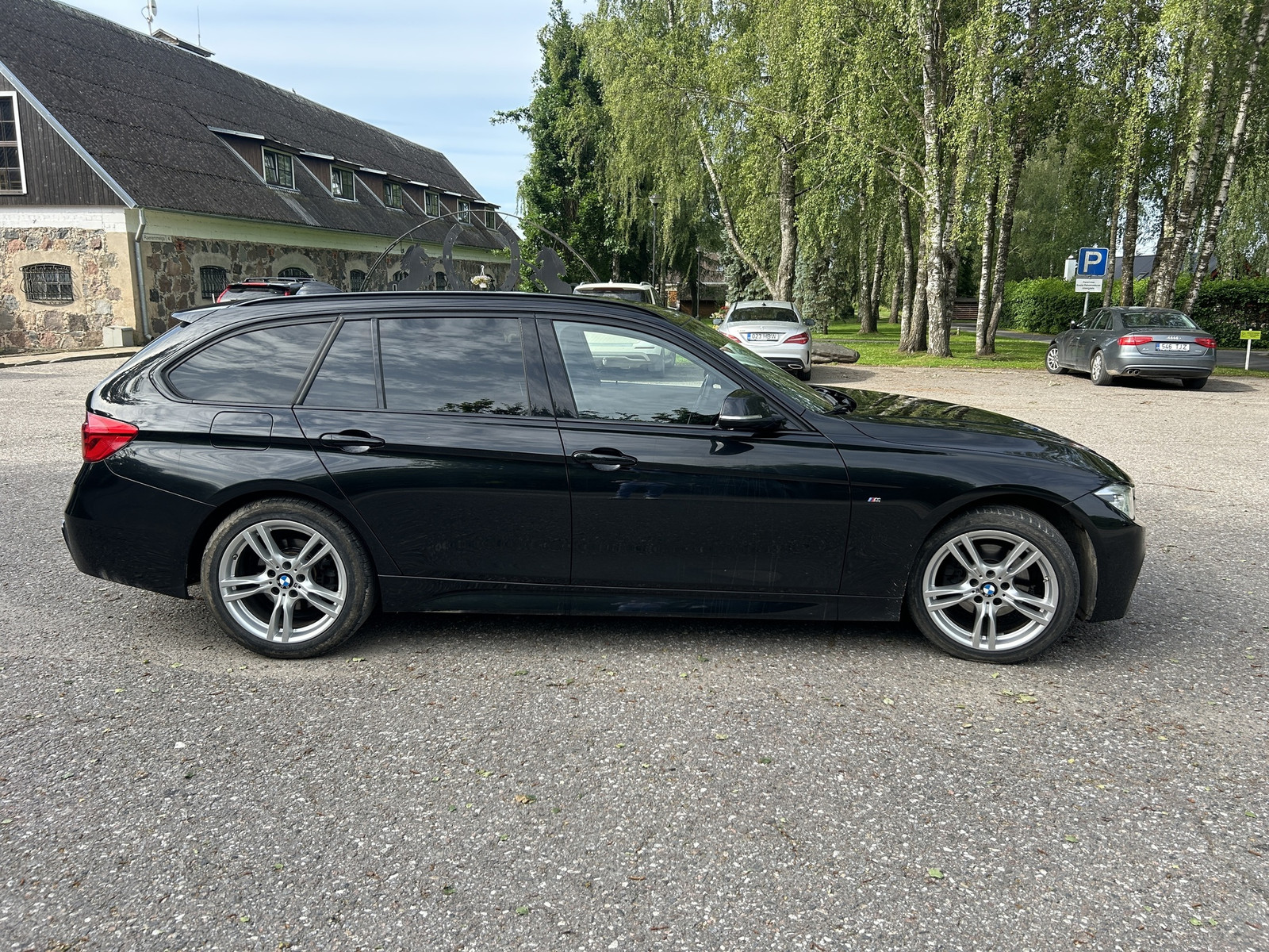 BMW 320 2019, photo 4/10