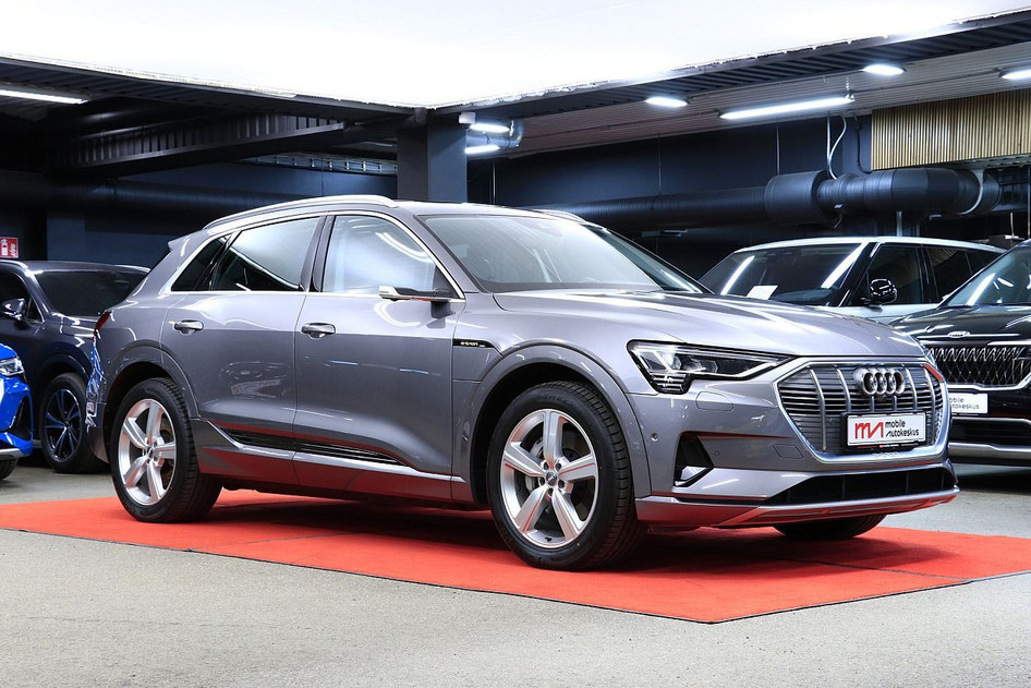 Audi e-tron, 2019, 158 kW, electric, automatinė, visų varomųjų ratų pavara